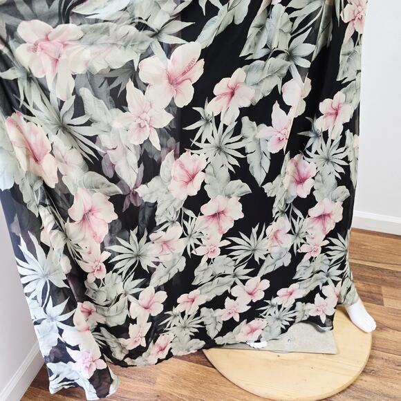 Lulus Maxi Dress Small Womens Love Interest Black Floral Flowy V-Neck Lined NWOT - Picture 5 of 16